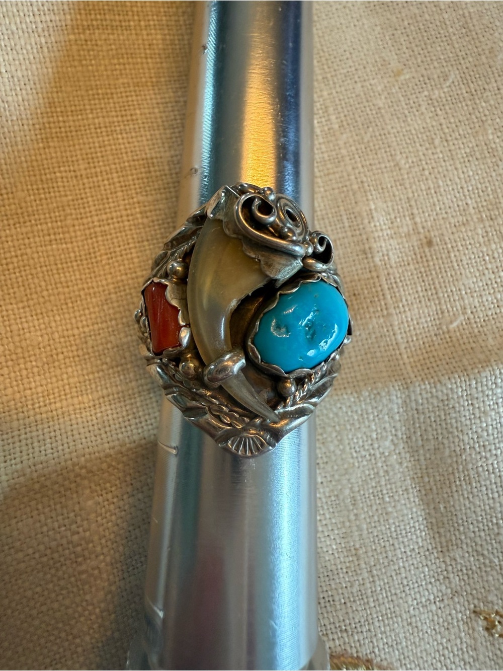 E Belone sterling silver bobcat claw ring